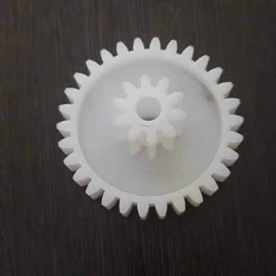 Шестерня средняя на мясорубку Moulinex, Polaris, Redmond, Elenberg, Scarlett.